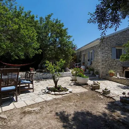 Сasa de vacaciones Thodoros Sleeps 6 Magaziá