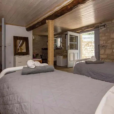 Сasa de vacaciones Thodoros Sleeps 6 *